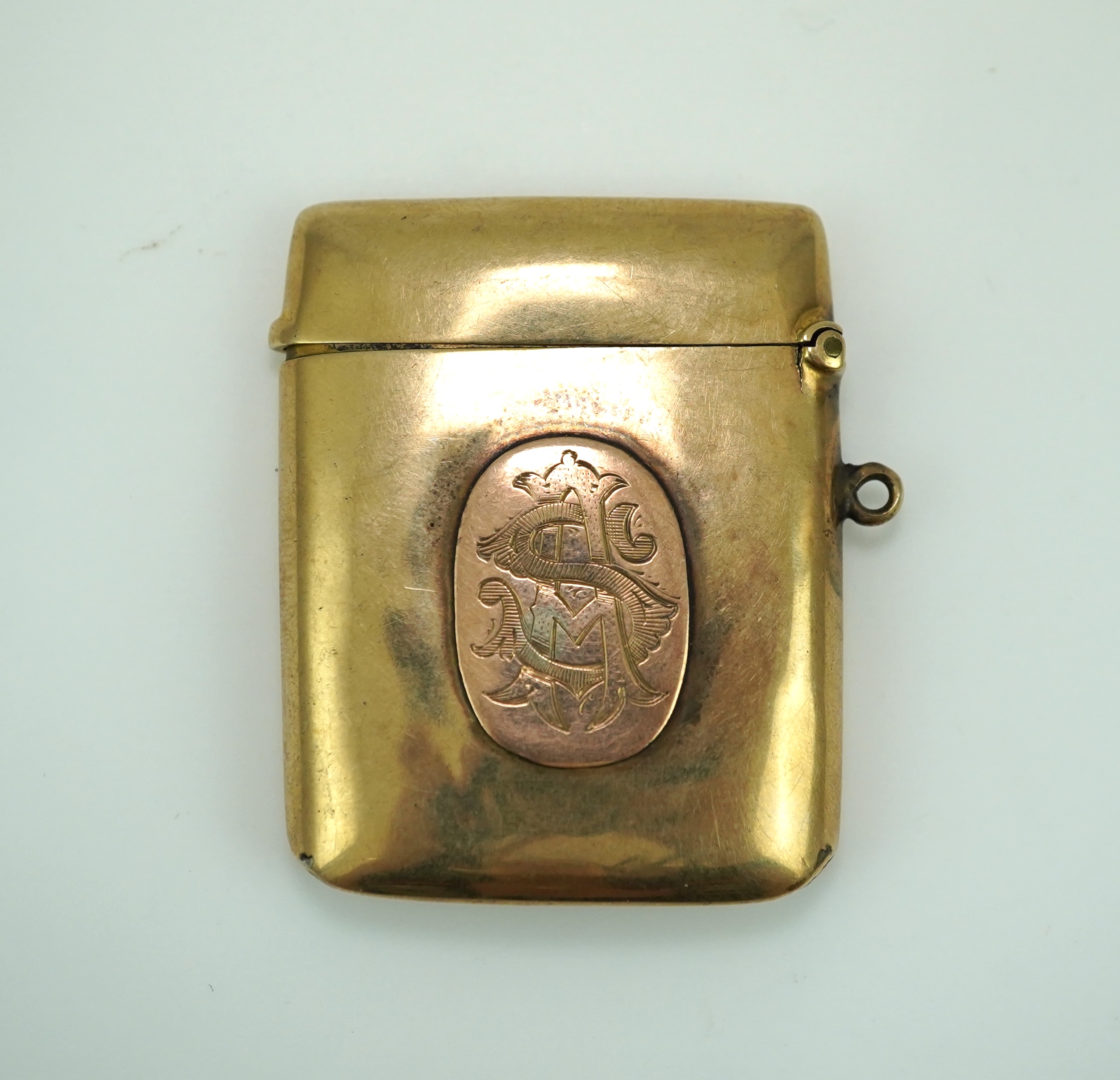 An Edwardian 9ct gold vesta case, circa 1909